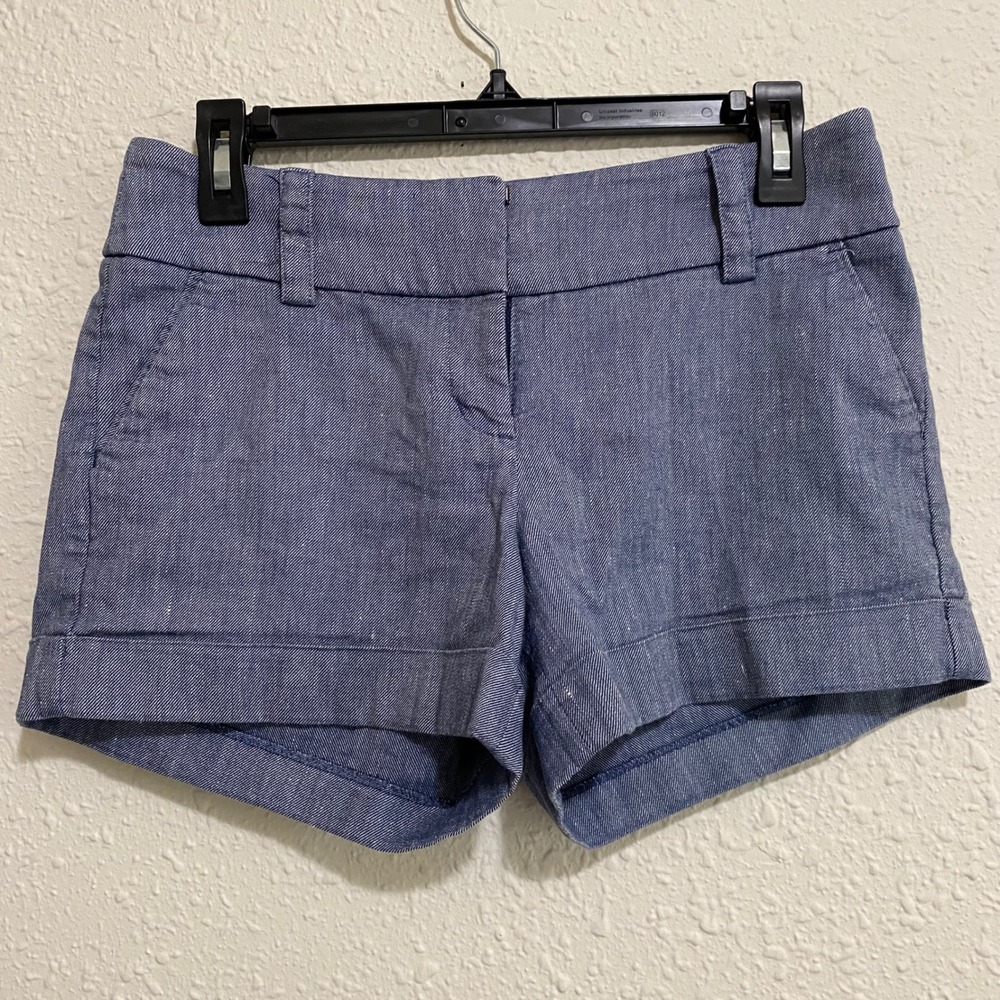 Express women's Midi Low Rise‎ Blue Chambray Cuffed Shorts 2 (29in)